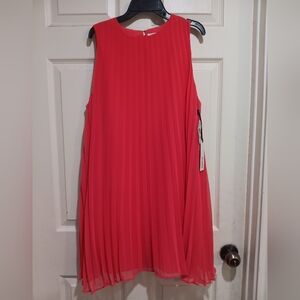 New BB Dakota Coral Pleated Dress Medium